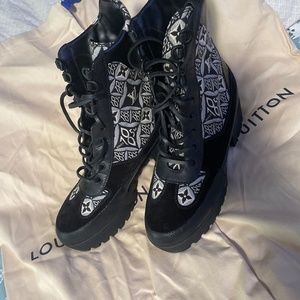 Platforms boots